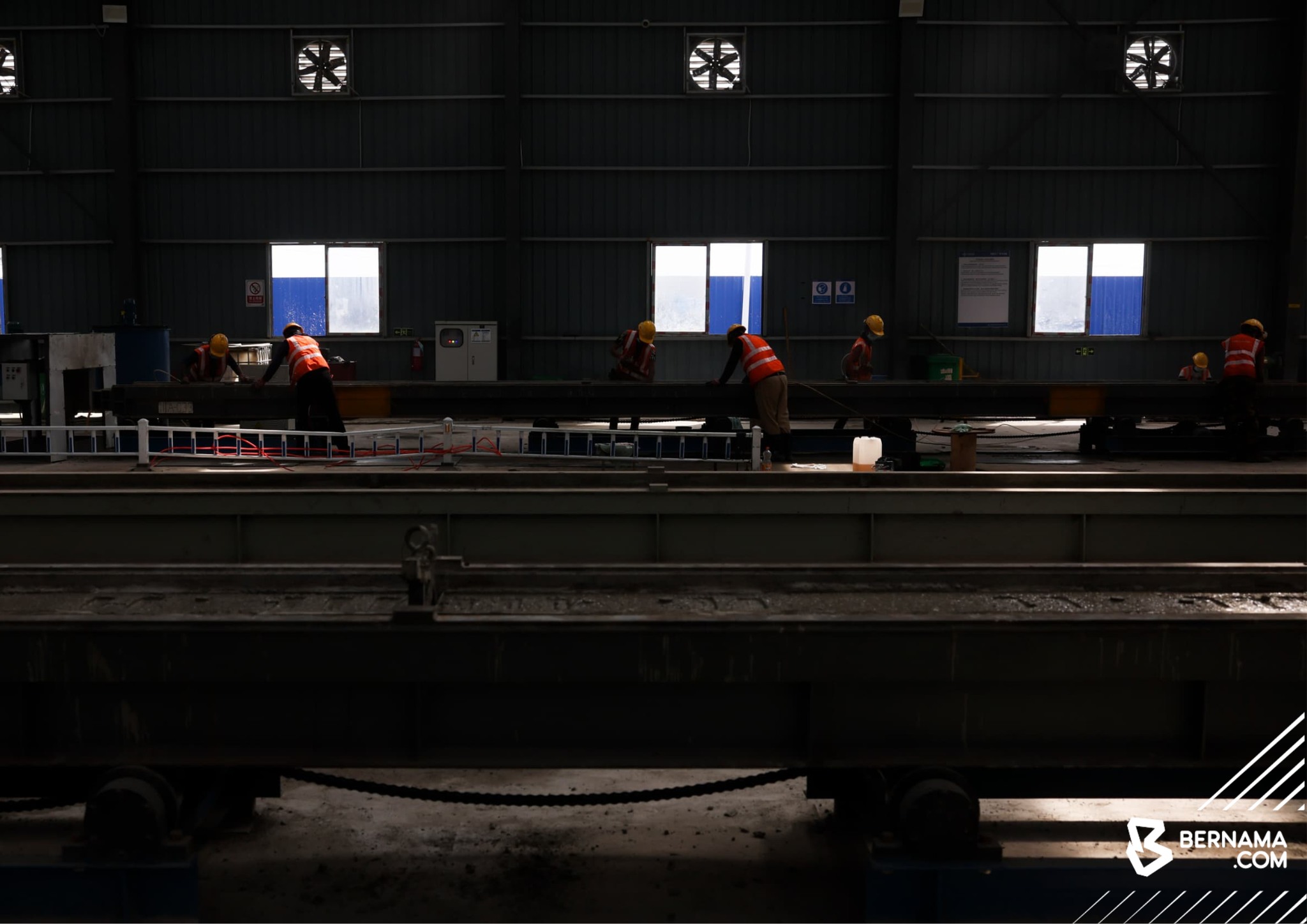 Pengeluar kereta api China puji industri kimpalan di Malaysia