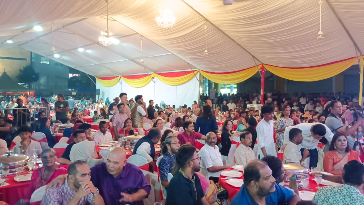 கோத்தா கெமுனிங் சட்டமன்ற தொகுதியின் தீபாவளி பொது உபசரிப்பு; 3 ஆயிரம் பேர் கலந்து சிறப்பிப்பு 