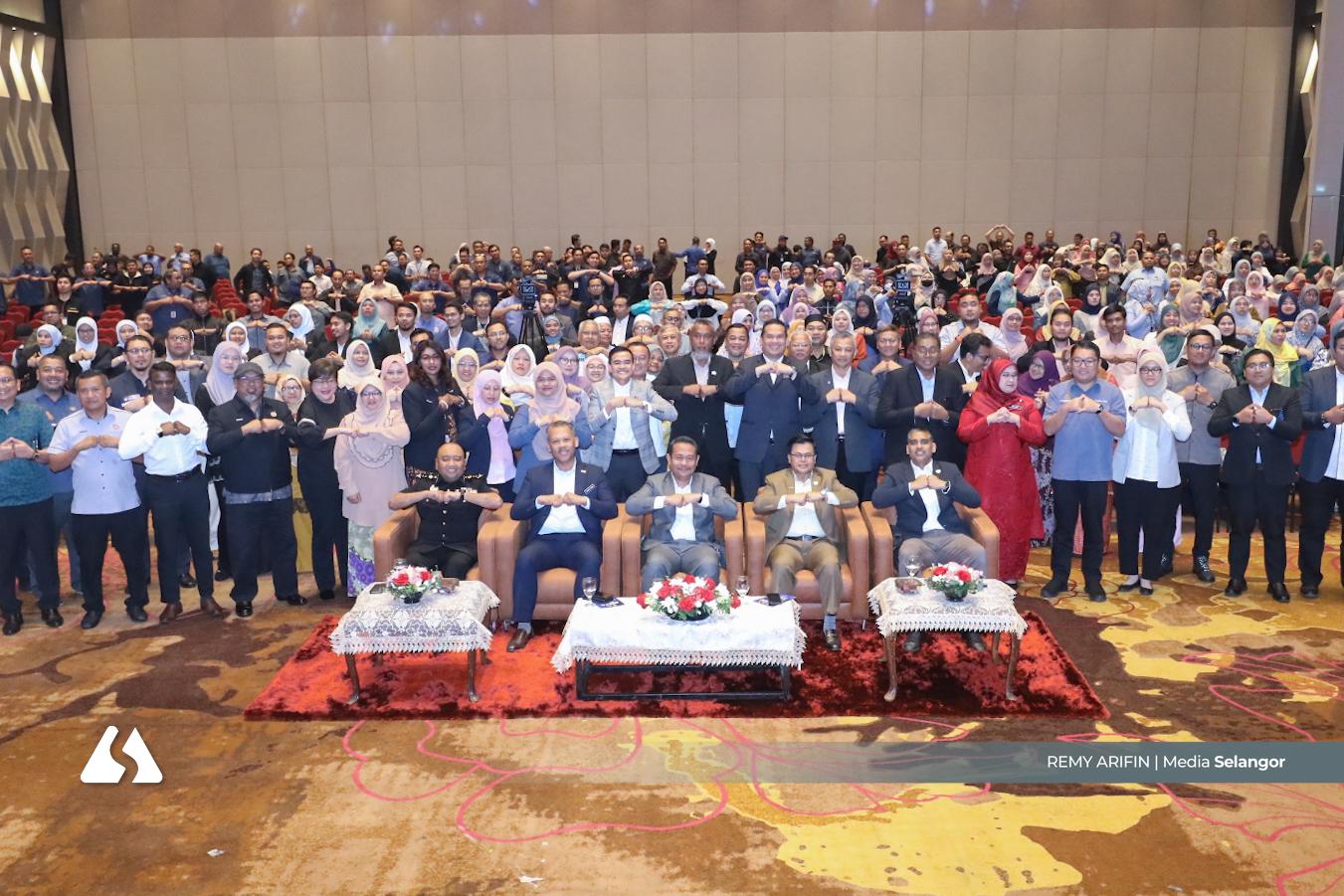 莎阿南市厅实施轮调制度  防止职员贪污