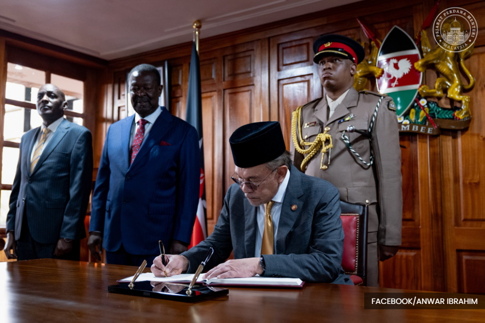 Anwar praises Kenya's leadership in tackling poverty