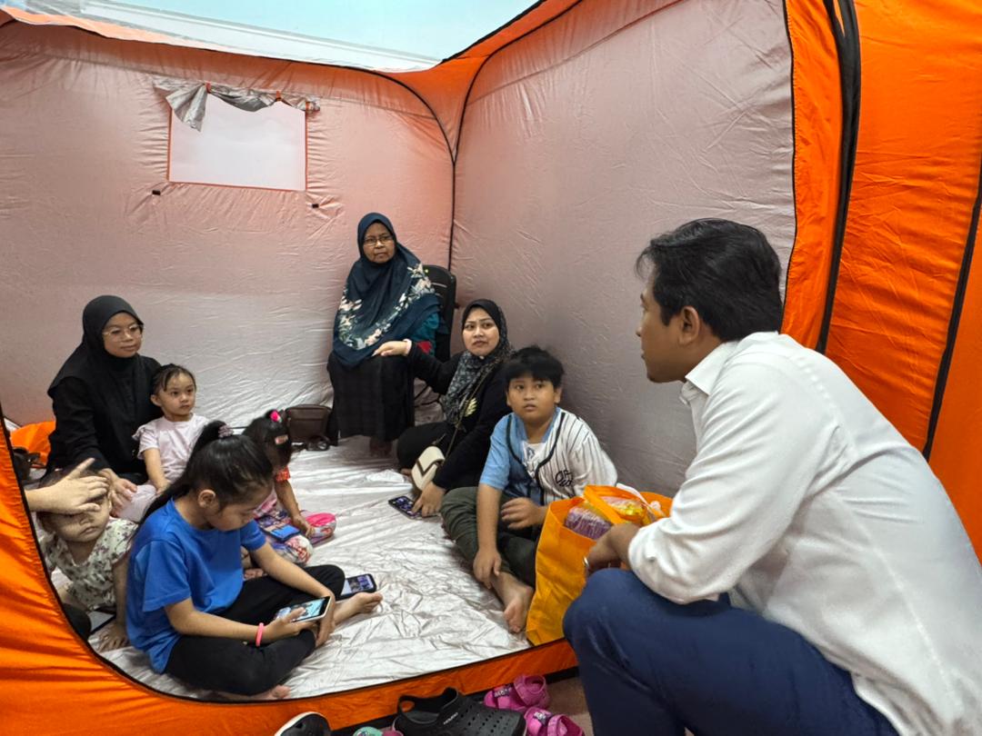 Banjir: EXCO turun padang santuni 66 keluarga di PPS Seksyen 16