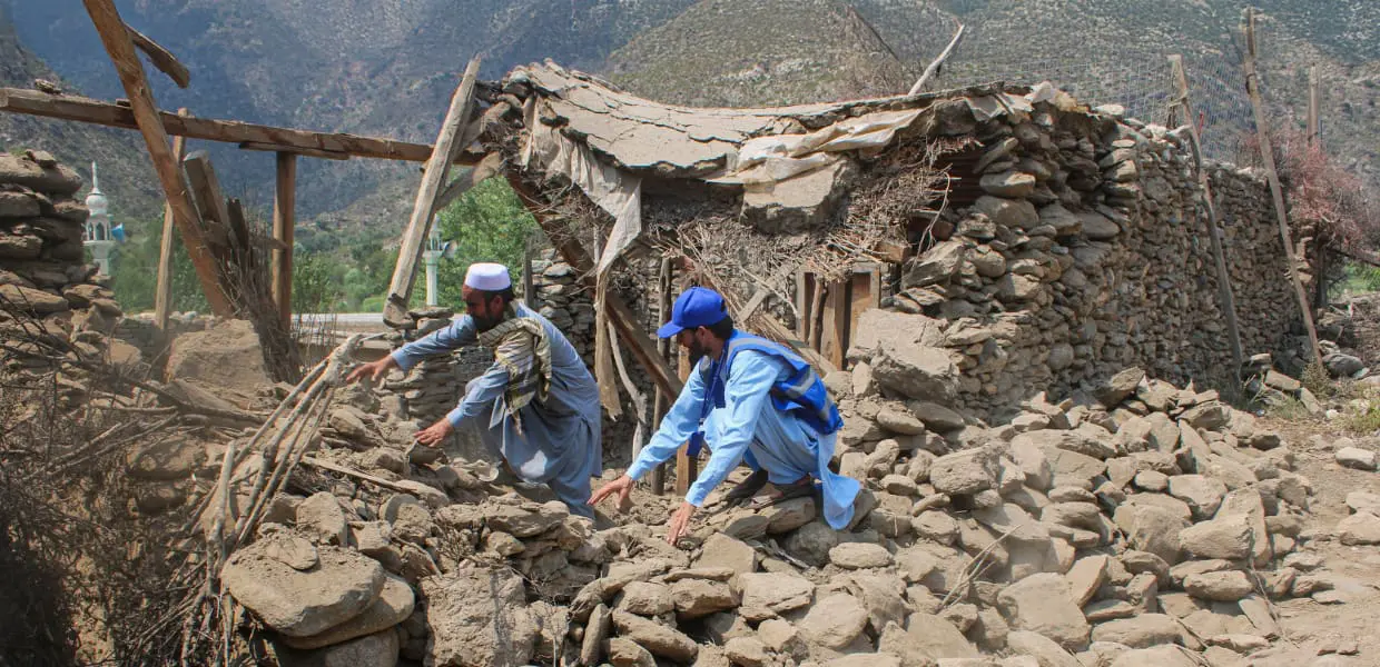 ஆஃப்கனிஸ்தானில் மீண்டும் நிலநடுக்கம்; 10 பேர் பலி, 150 பேர் காயம் 