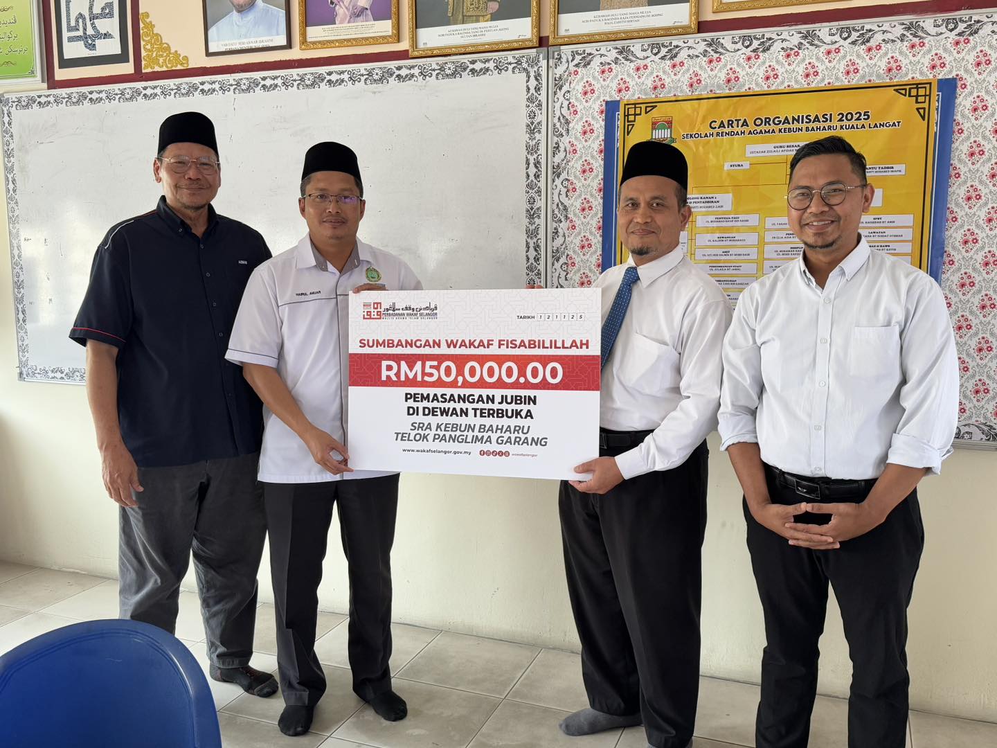 Perbadanan Wakaf Selangor salur RM50,000 bantu naik taraf SRA Kebun Baharu
