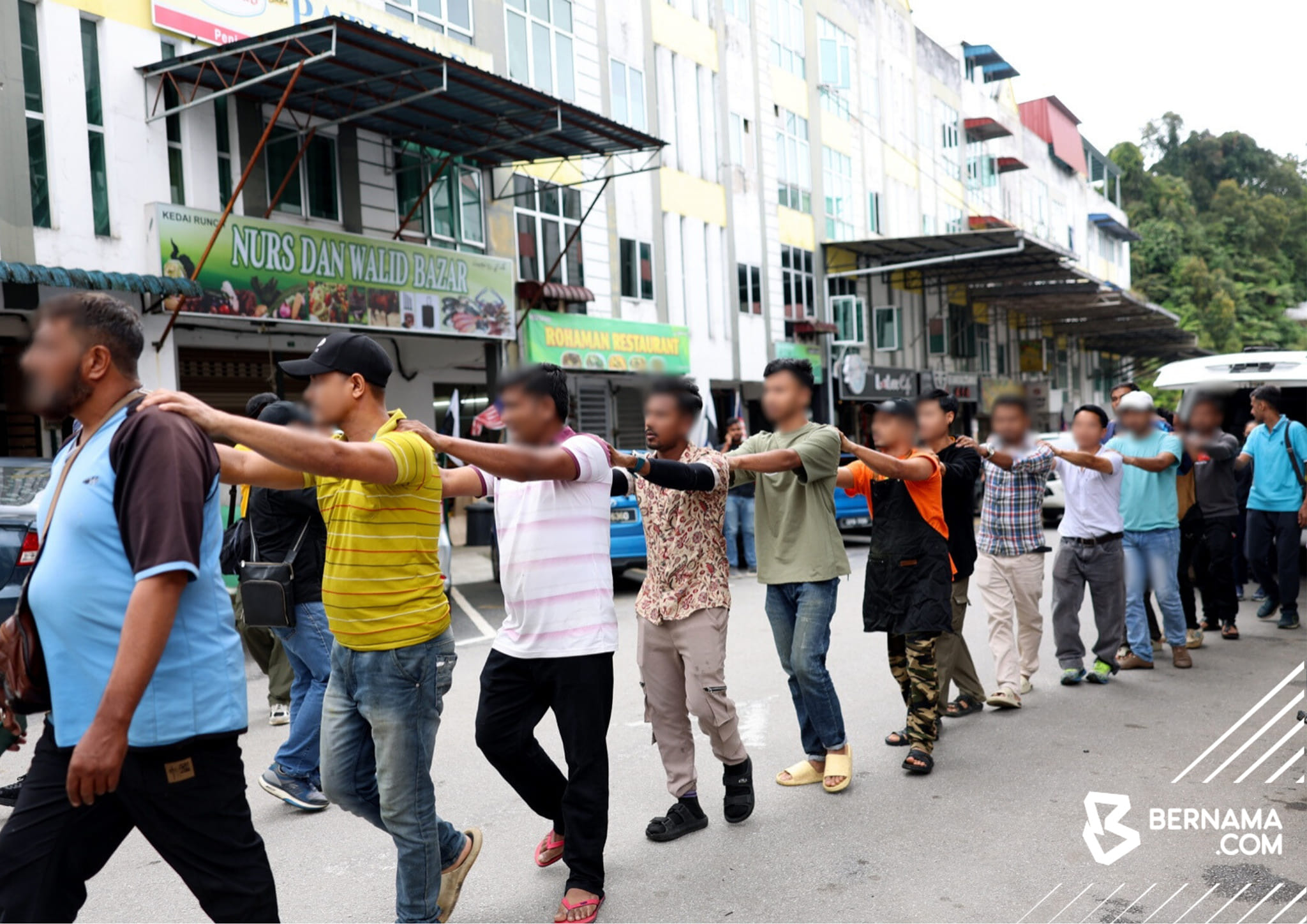 Imigresen gempur Cameron Highlands, lebih 460 warga asing ditahan