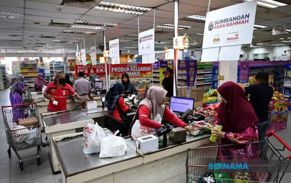 Kerajaan teliti syor perluas MyKasih, SARA kepada penjaja kecil dan peniaga perkhidmatan