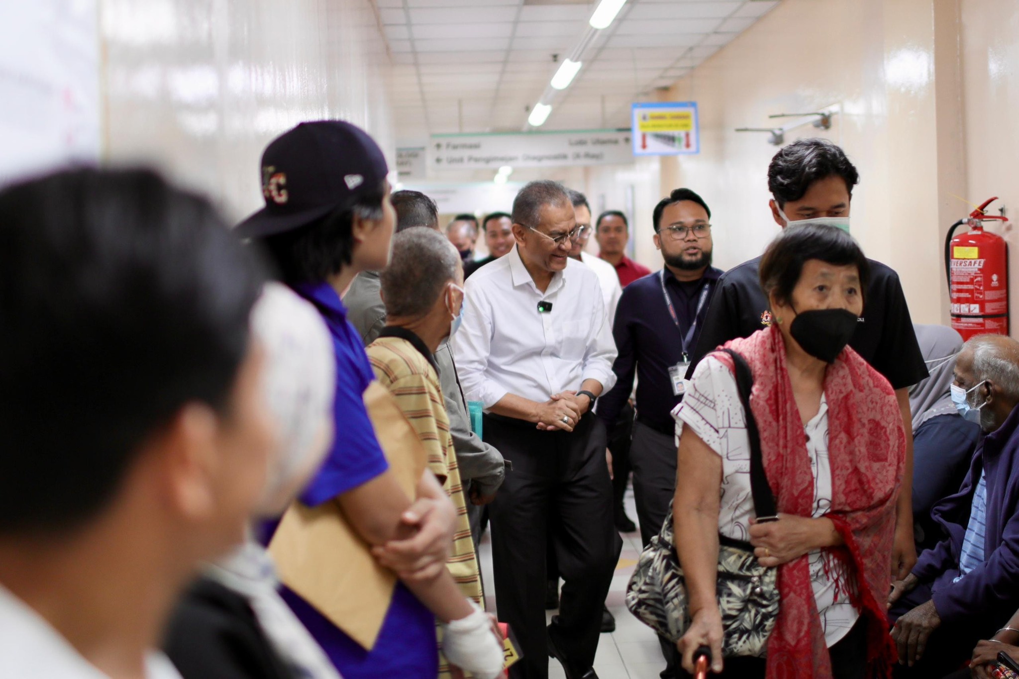 HTAR Klang terima dua mesin  oftalmologi baharu, Zon Merah kembali beroperasi