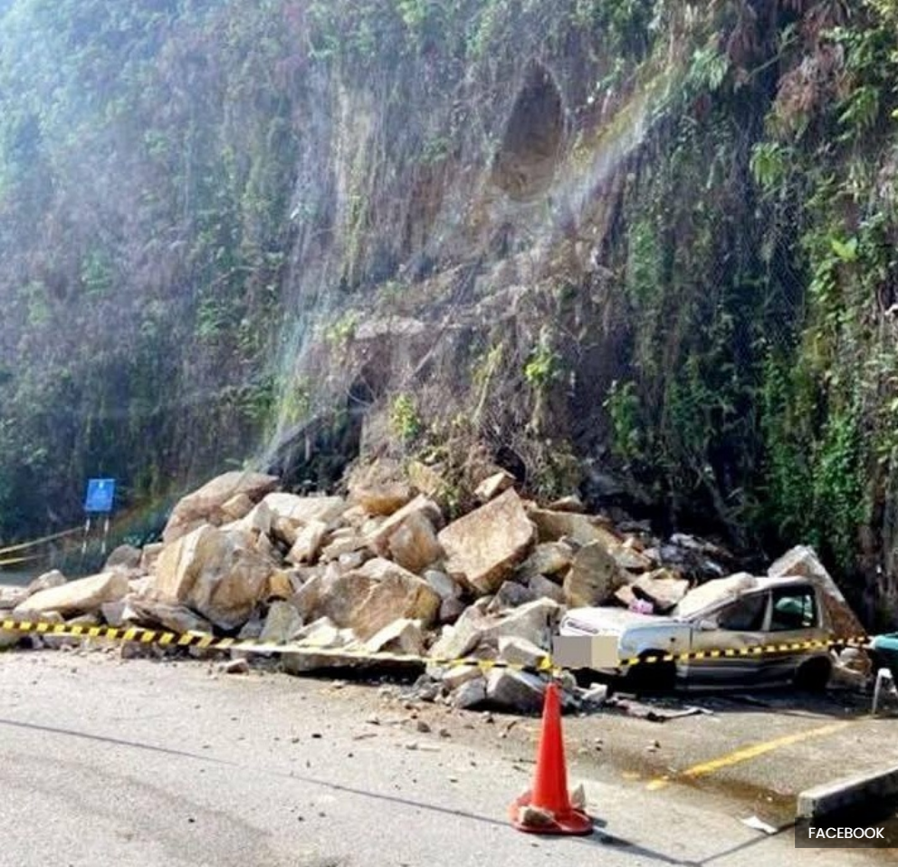 安邦珍珠阁公寓土崩砸毁6车　居民惊魂未定促尽快加固斜坡