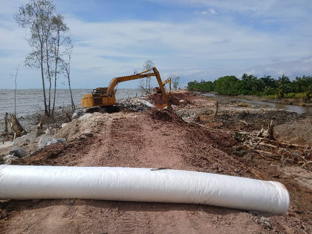 Ban pecah di Sekinchan, 35 keluarga terjejas, baik pulih dilaksana segera