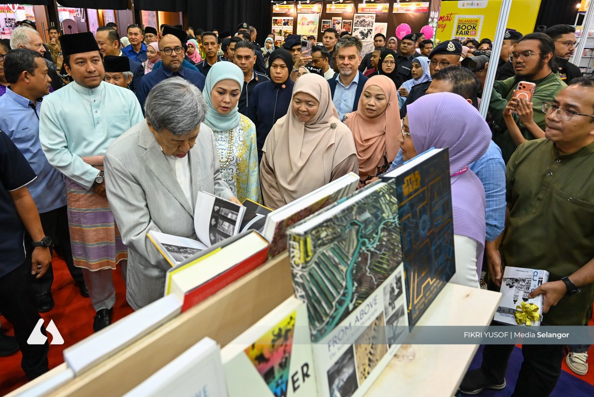 Sultan Selangor rasmi SIBF 2025, acara berlangsung hingga 7 Disember
