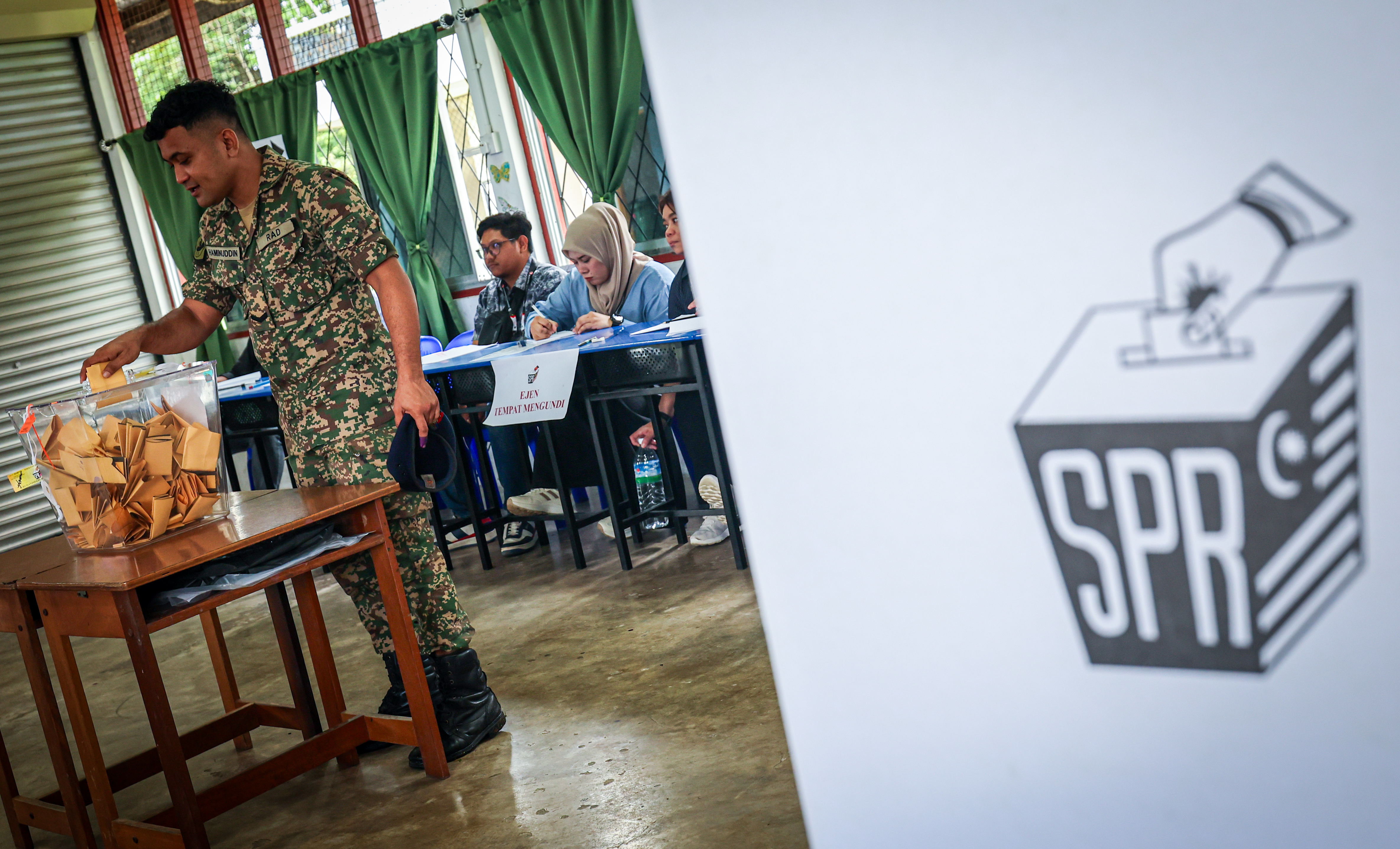 Sabah polls: Early voting goes off without hitch