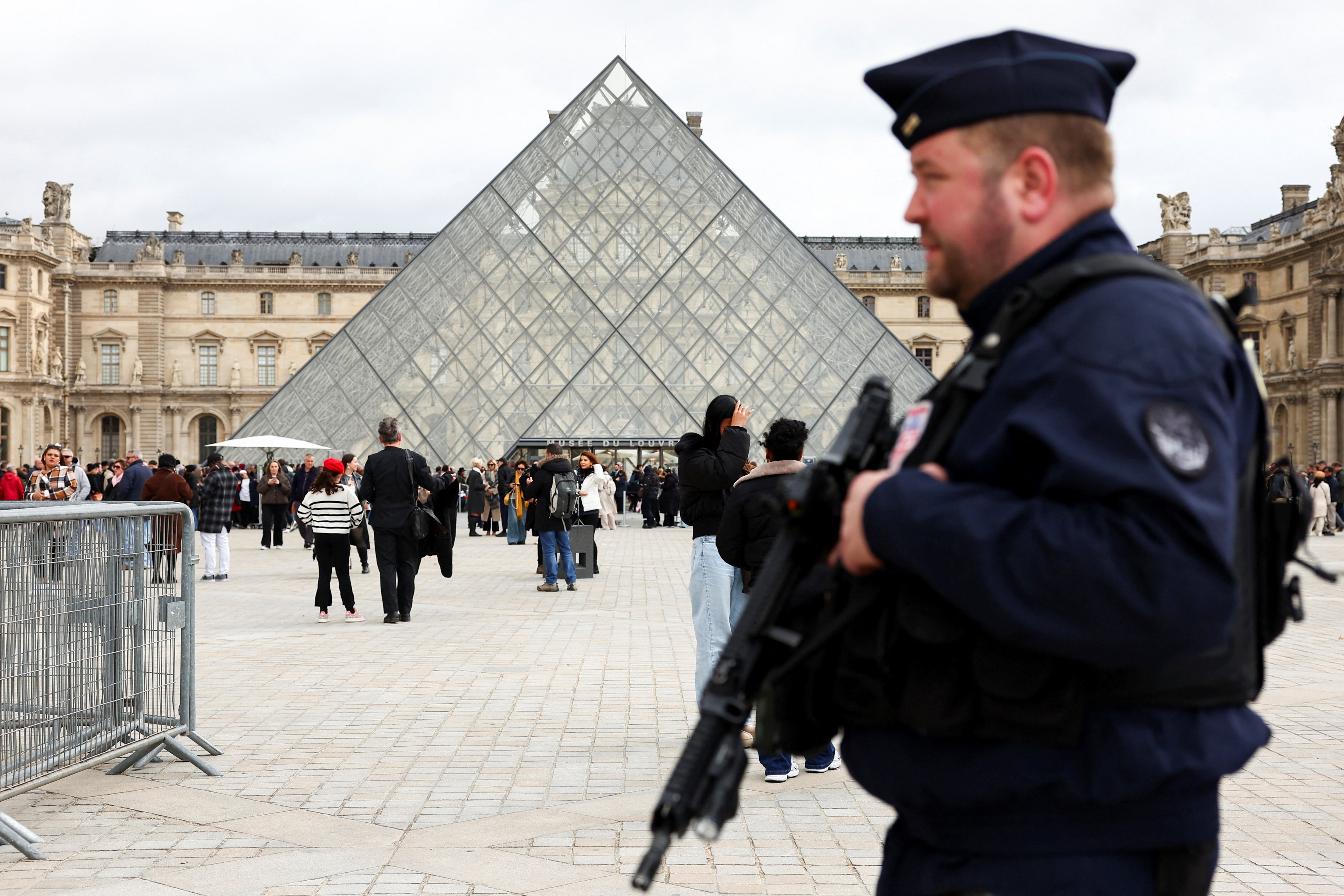Louvre to add 100 cameras by 2026 after heist exposes security flaws