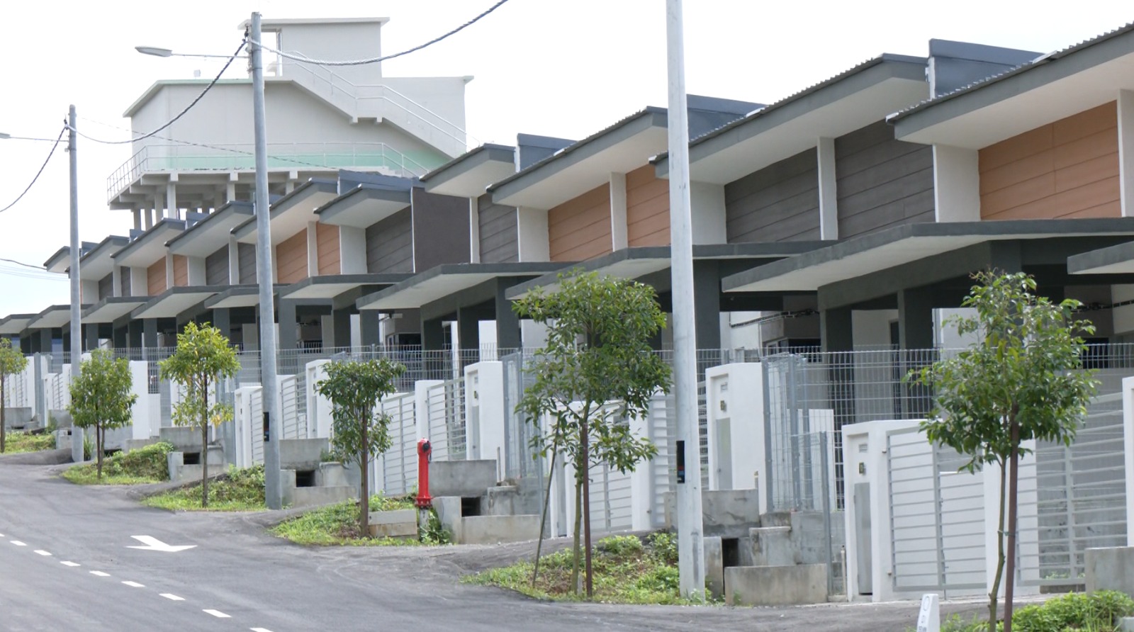 முன்னாள் தோட்டத் தொழிலாளர்களின் வீட்டுடைமை திட்டத்தில் சிலாங்கூர் தொடர்ந்து கவனம் செலுத்துகிறது