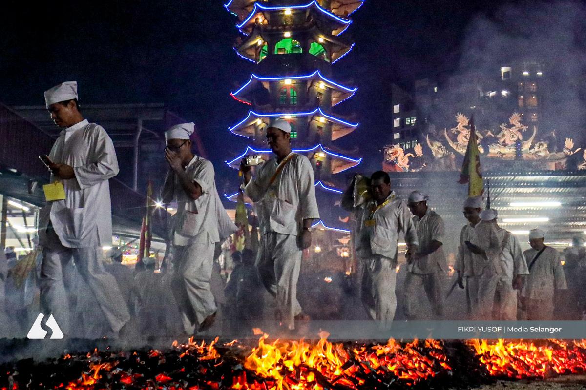 Warisan dan spiritual: Keunikan perayaan Sembilan Maharaja Dewa disambut penuh adat