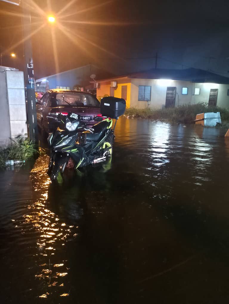 39 penduduk Kampung Nelayan Sungai Besar dipindah ke PPS Seri Bernam 