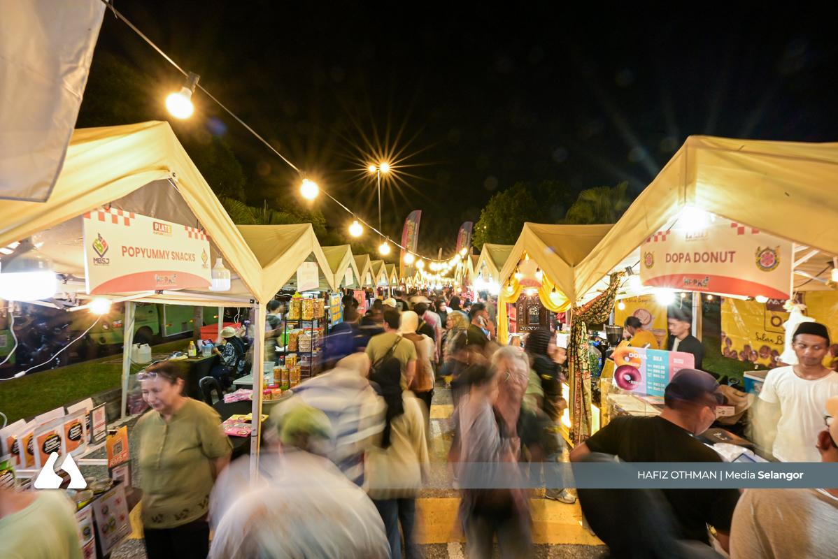 首届雪州小贩日吸客逾1.5万人　销售额料破10万