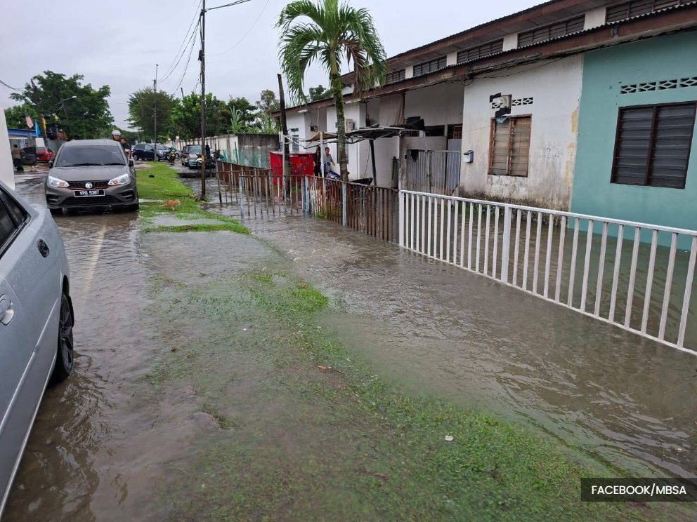 Dangerous water levels recorded at nine stations in Selangor