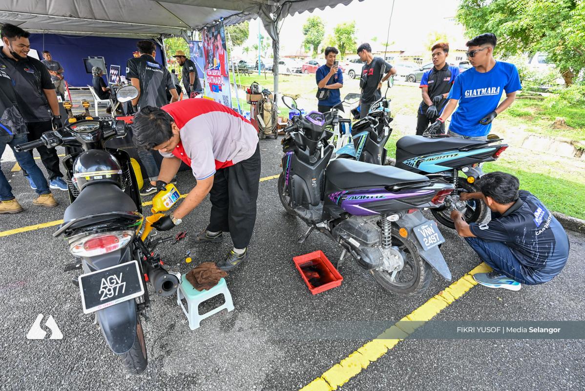 Blueprint and i-SEED Carnival boasts products from 300 traders