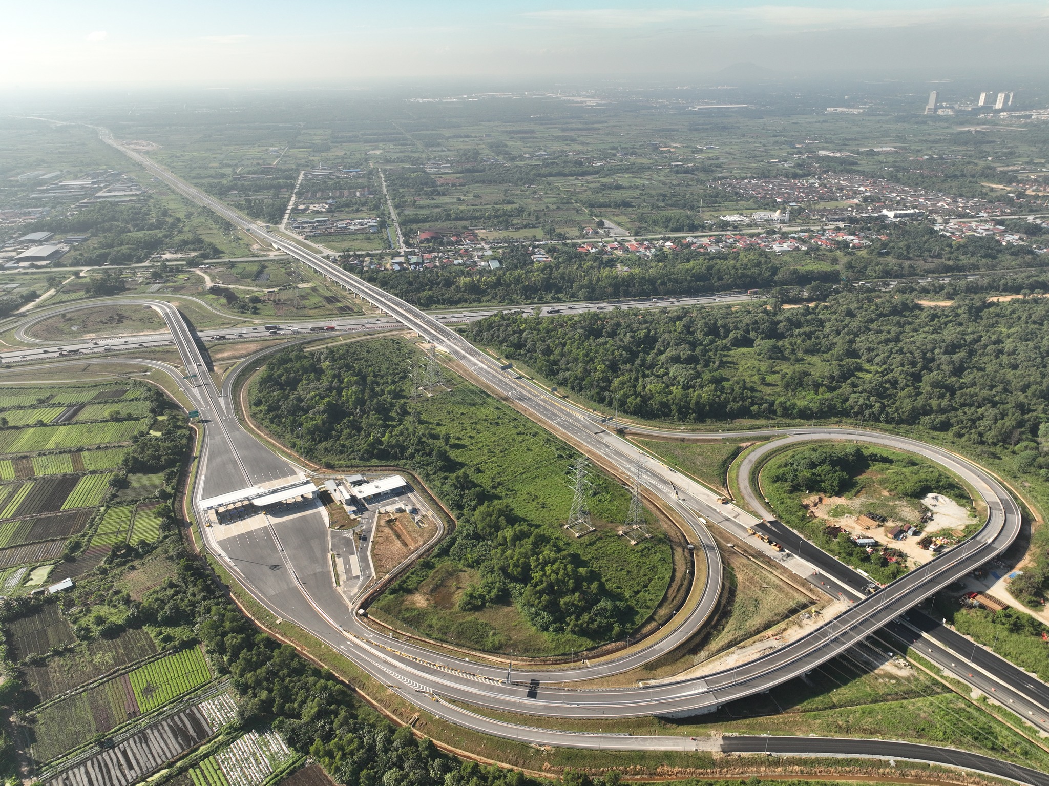 Isu pengambilan tanah projek WCE dijangka selesai petang ini - EXCO