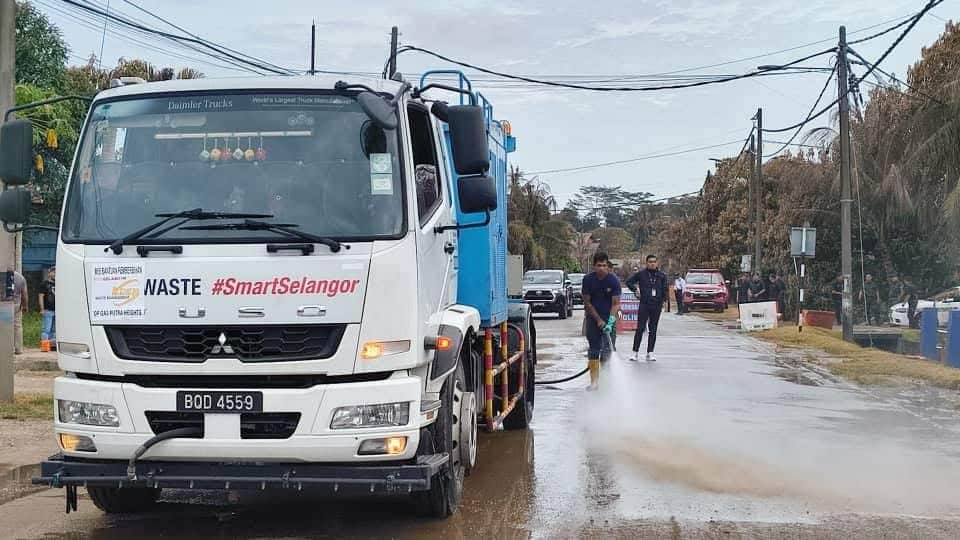 达鲁益山将动员3000工人 助水灾区清理垃圾