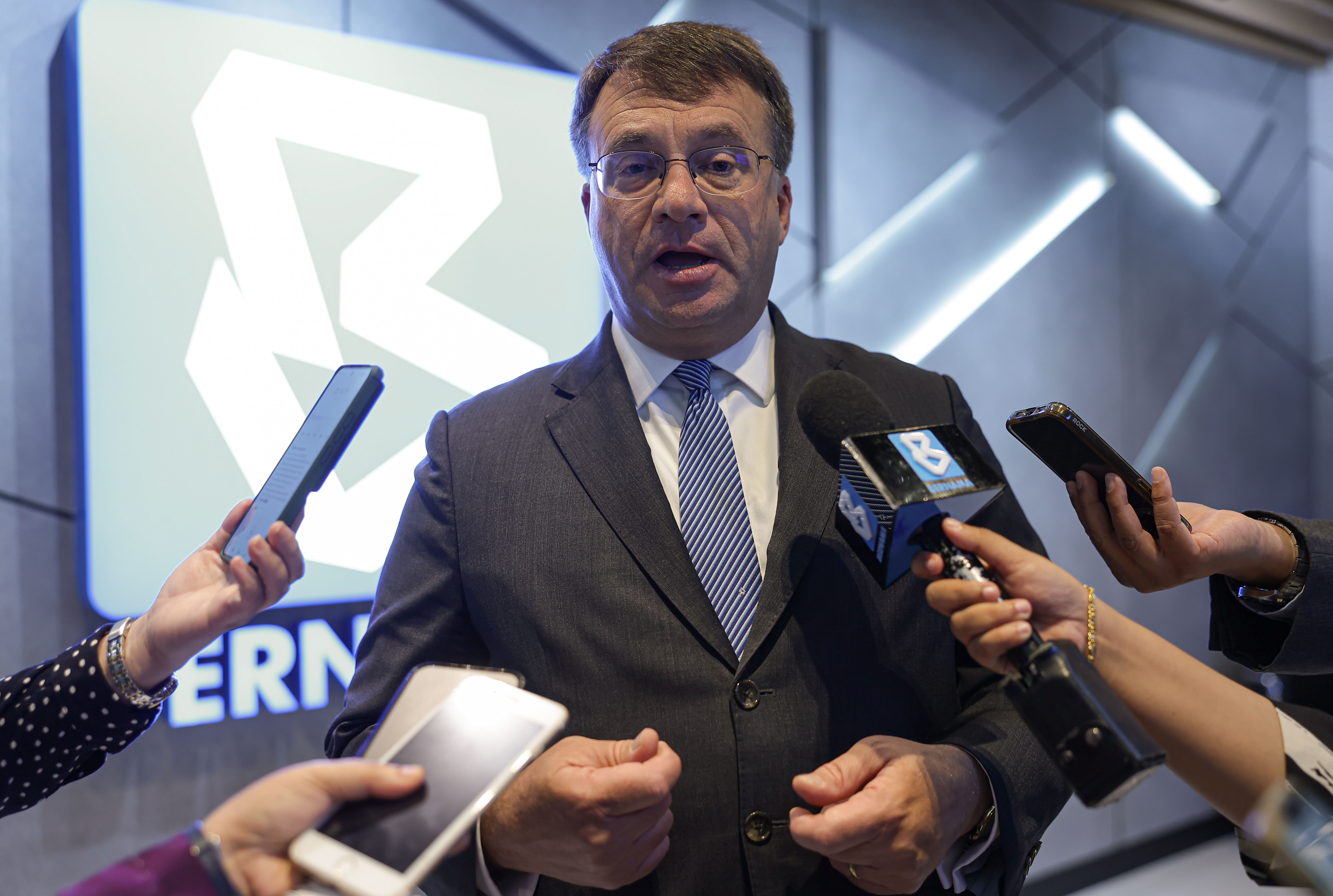 美大使：尊重大马外交及经济政策主权权利