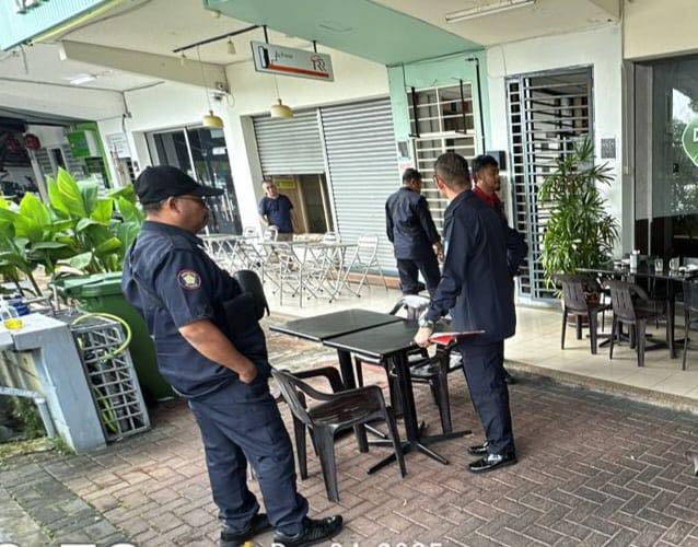 巴生市厅取缔绿林镇商区乱象 业者滥用后巷接22罚单