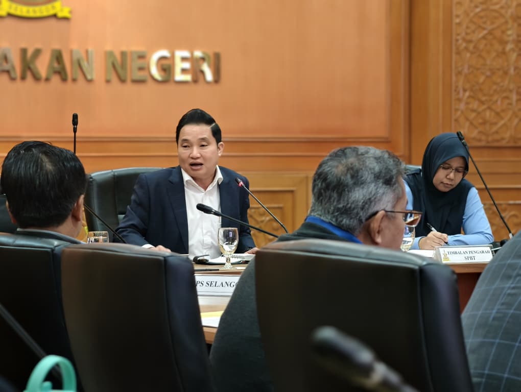 各地方政府受促一周内 收集非法垃圾热点商对策