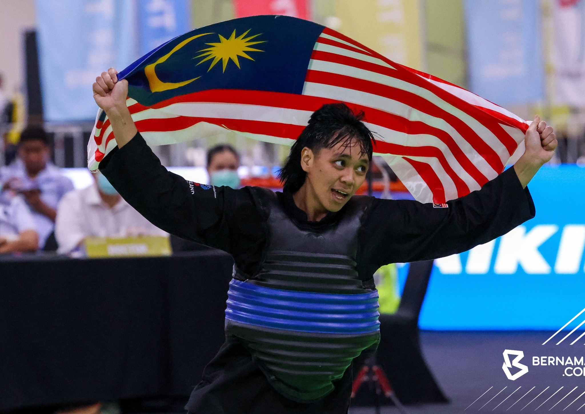 Dua tahun ceburi silat, Ummi Mashitah gegar pentas Sukan SEA raih emas