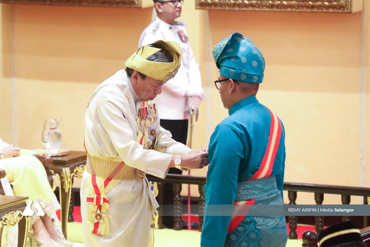 Tiga Ahli Lembaga Pengarah Media Selangor dikurnia Darjah Kebesaran Selangor