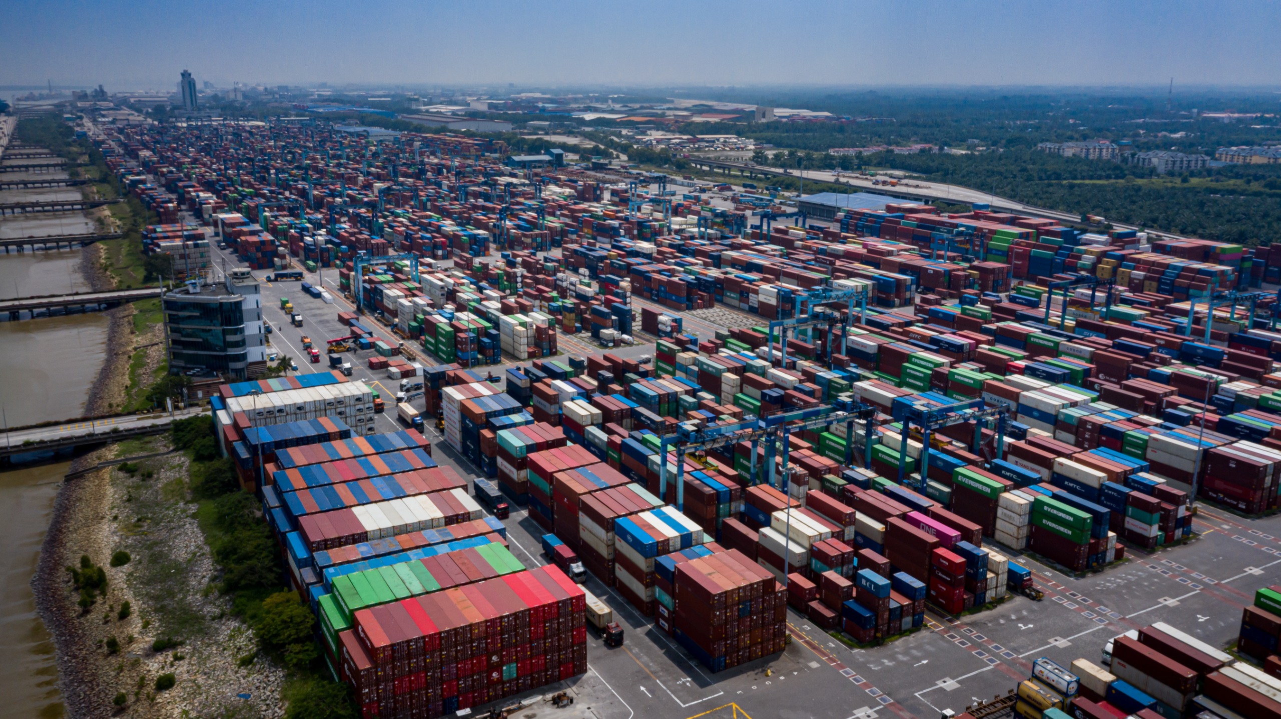 Pelabuhan Klang top 10 dunia, industri saran fokus bakat, infrastruktur