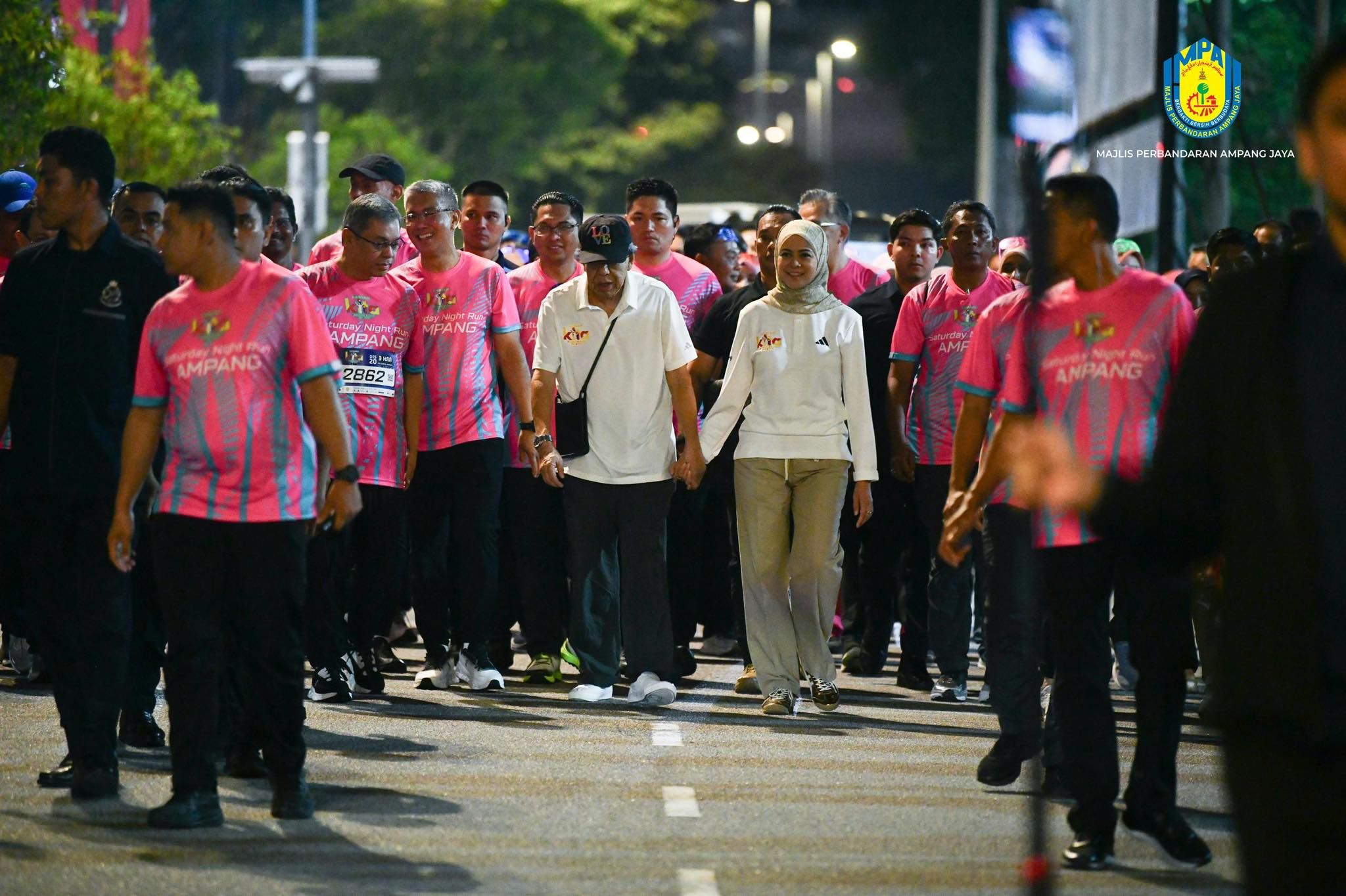Royal couple attends Saturday Night Run Ampang