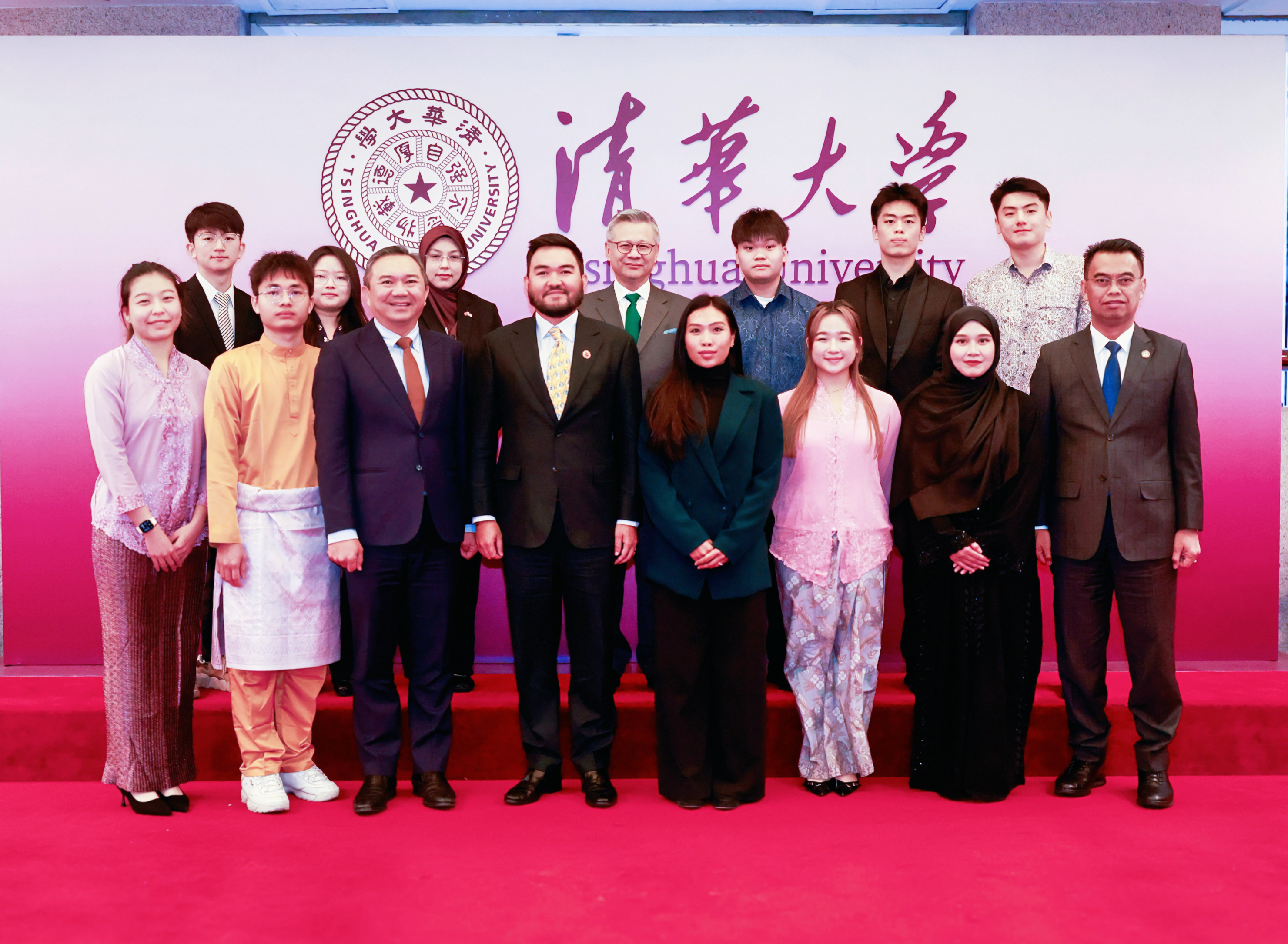 雪州王储历史性访问北京 黄思汉陪同聚焦青年与科技