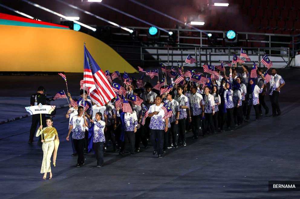SEA Games Thailand 2025 opens with water-based spectacle, ‘first green flame’