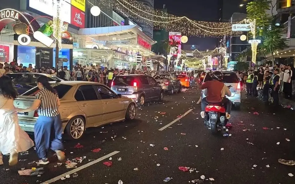 明年起乱丢垃圾可罚两千 加判12小时社区服务