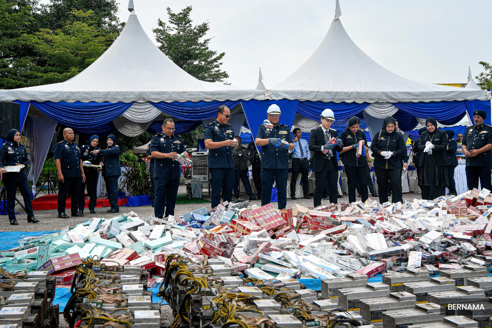 Klang Utara cops dispose of RM1.6m in case items 