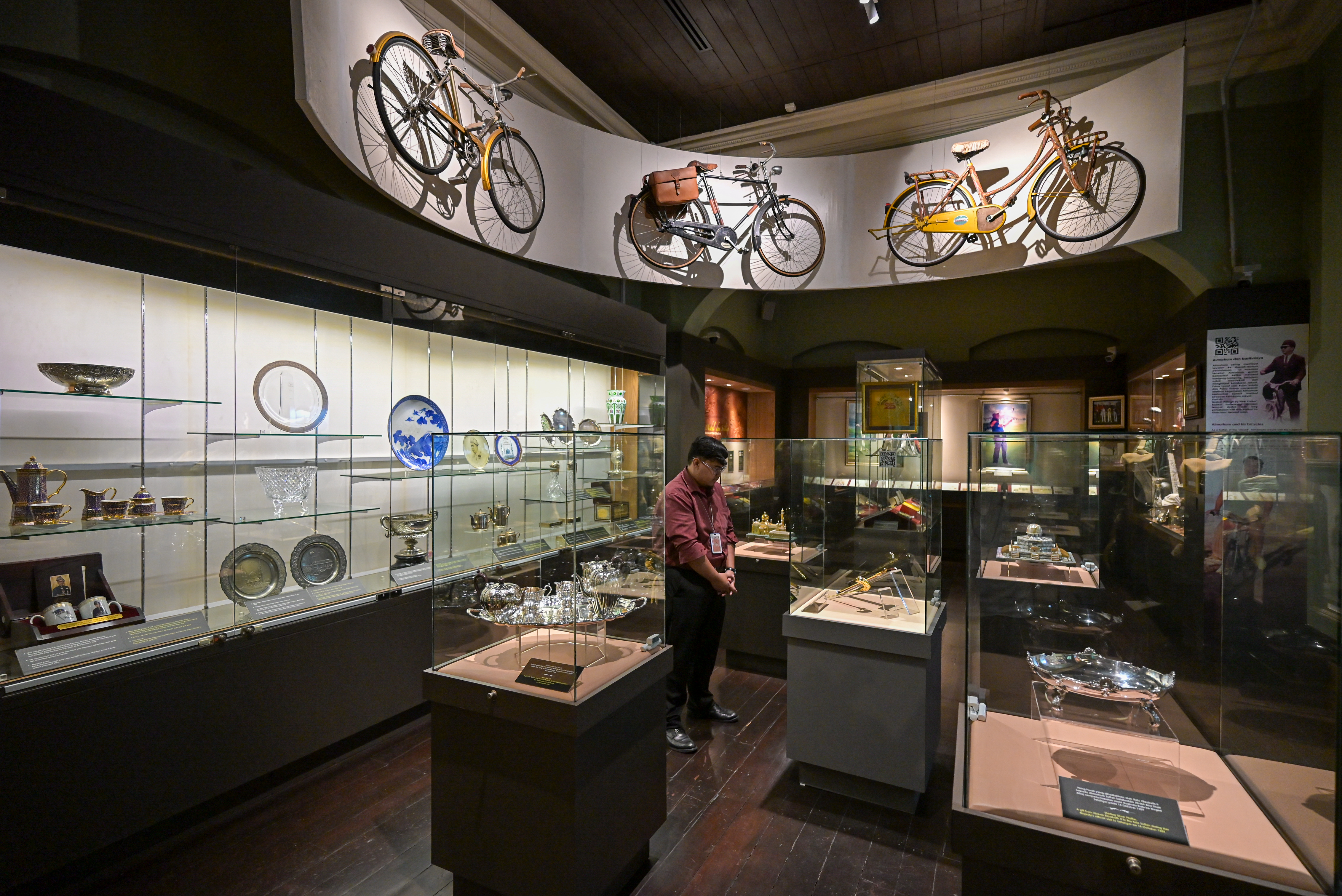 Koleksi bersejarah, unik di galeri kenangan diraja 