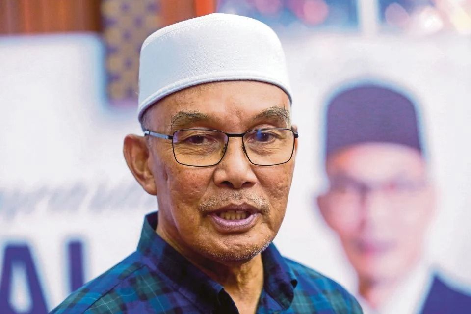 பெர்லிஸ் மந்திரி புசார் சுக்ரி ராம்லி வீடு திரும்பினார்- பெர்லிசில் அரசியல் கொந்தளிப்பா?