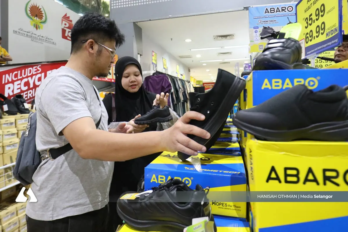 Ibu bapa belanja berhemah, manfaat SARA ringankan beban persiapan sekolah