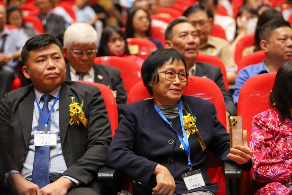 全力推动国家多源流教育 黄家和:政府设高标准表现