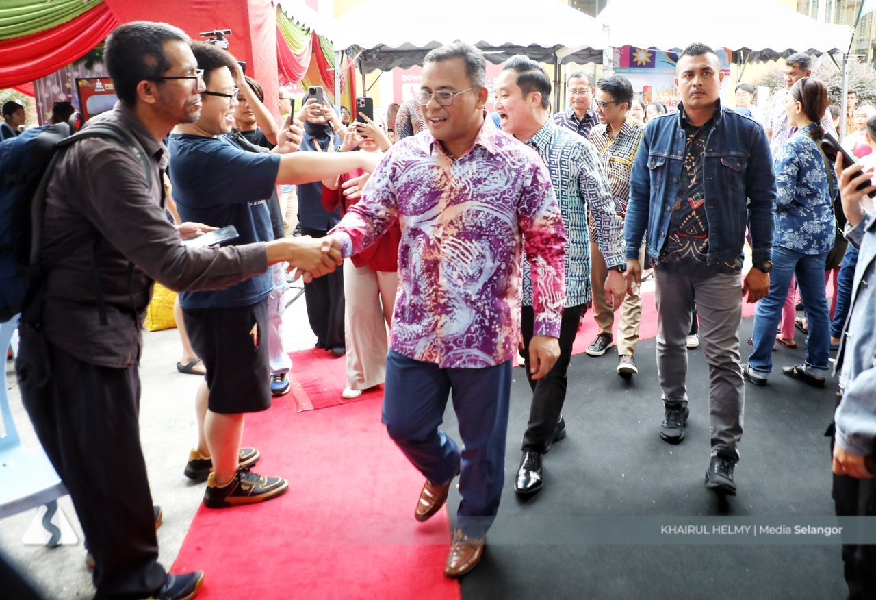 Selangor tawar kelas bahasa percuma, perkukuh daya saing rakyat