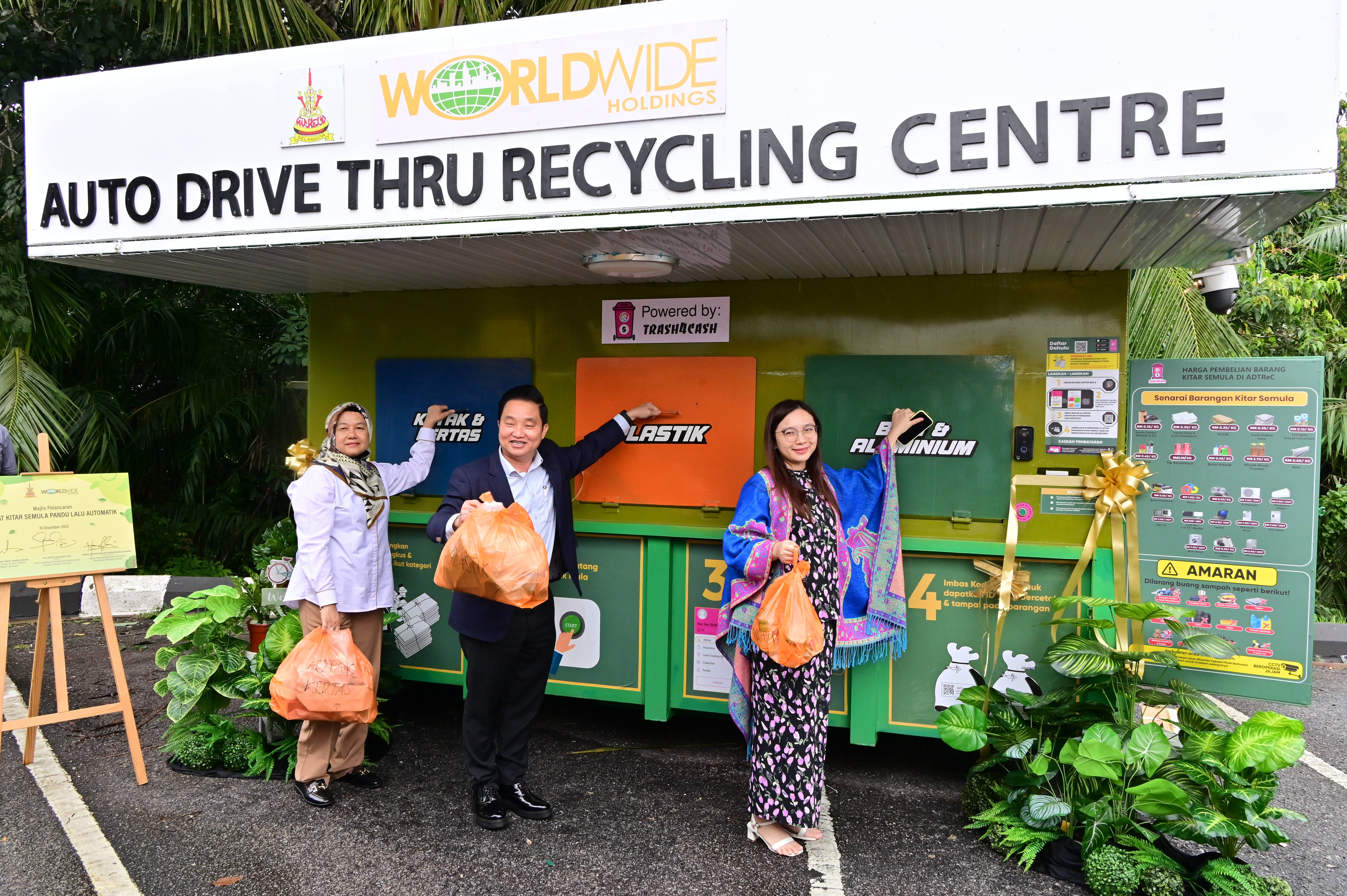 雪政府大厦推介得来速资源回收中心 鼓励与加强固体废料管理