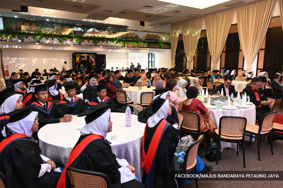 MBPJ boosts digital education for B40 students through lifelong learning initiative