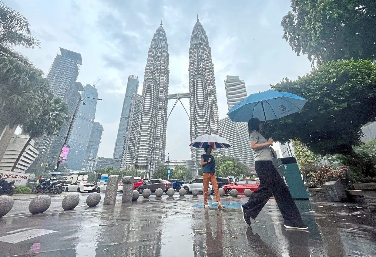 சிலாங்கூரில் 5 நீர்மட்ட நிலையங்கள் ;  நீர் அபாய கட்டத்தைத் தாண்டி அதிகரித்துள்ளதை காட்டுகிறது