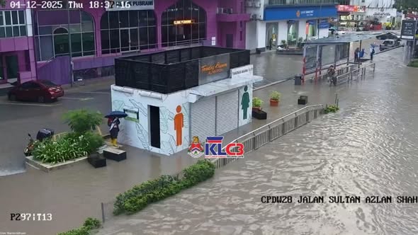 Hujan lebat punca banjir kilat di ibu negara, laluan utama sesak