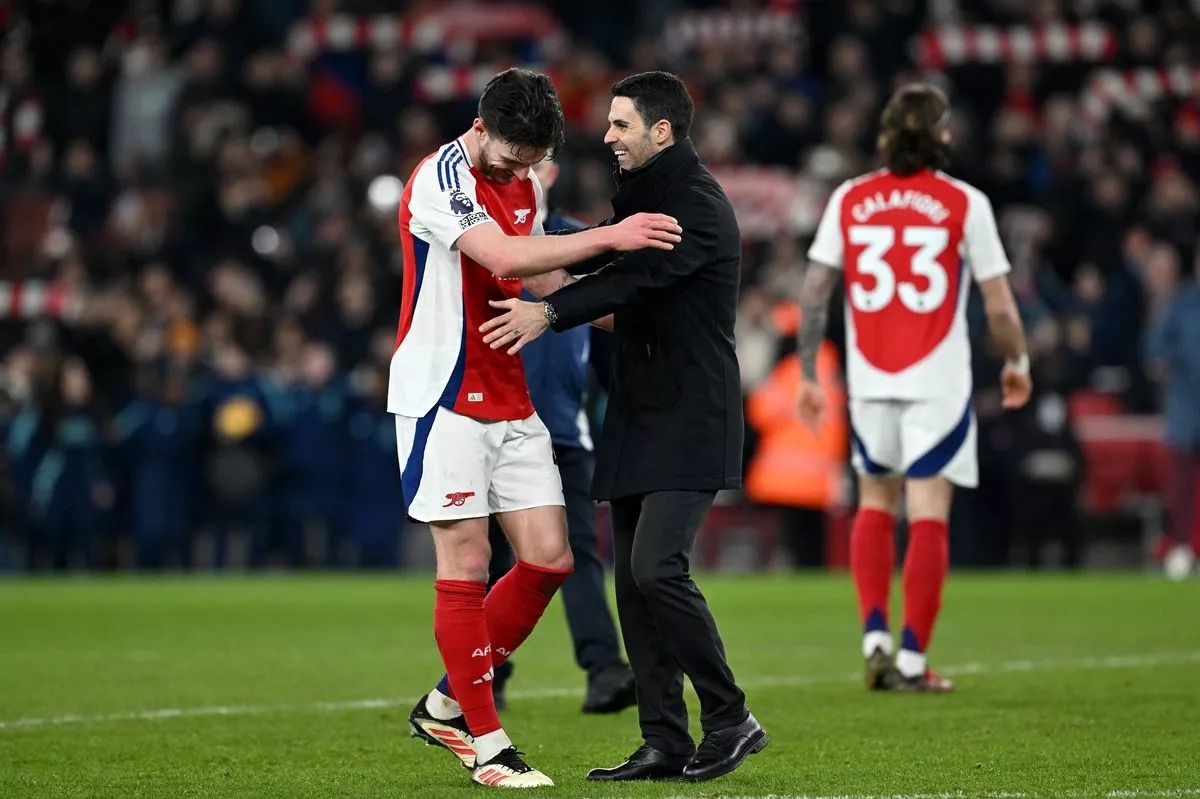 இங்கிலாந்து பிரிமியர் லீக் ஆட்டங்களின் முடிவுகள்- அர்சனல் தோல்வி; லிவர்புல் சமநிலை