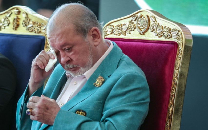 Poignant moment as King launches Tunku Laksamana Johor Cancer Centre