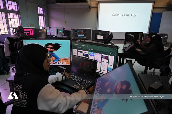 TVET: Selangor latih 4,000 pelajar, lebih 1,700 dapat kerja bergaji hingga RM4,000