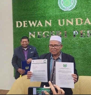 玻璃市3州议员党籍终止 议长确认议席意外悬空