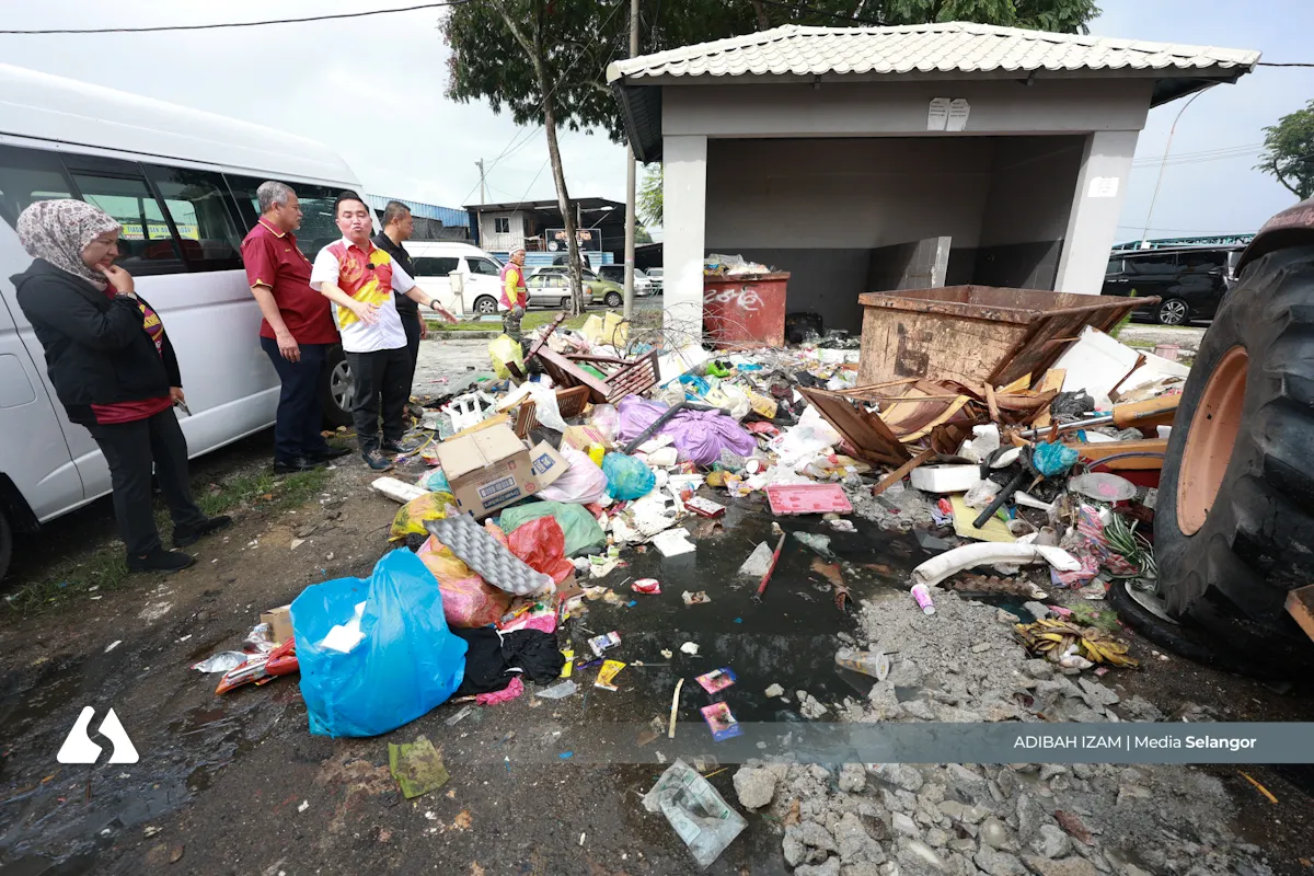 大规模清理行动今来到班达马兰 打击非法丢垃圾热点区