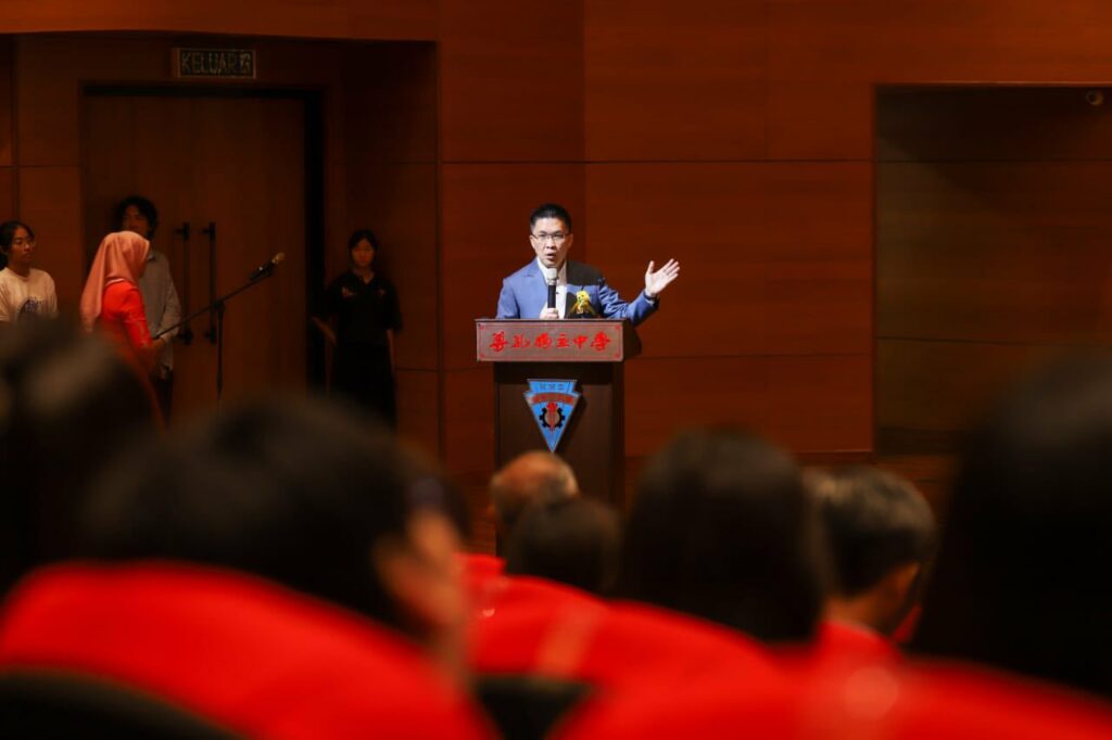 全力推动国家多源流教育 黄家和:政府设高标准表现