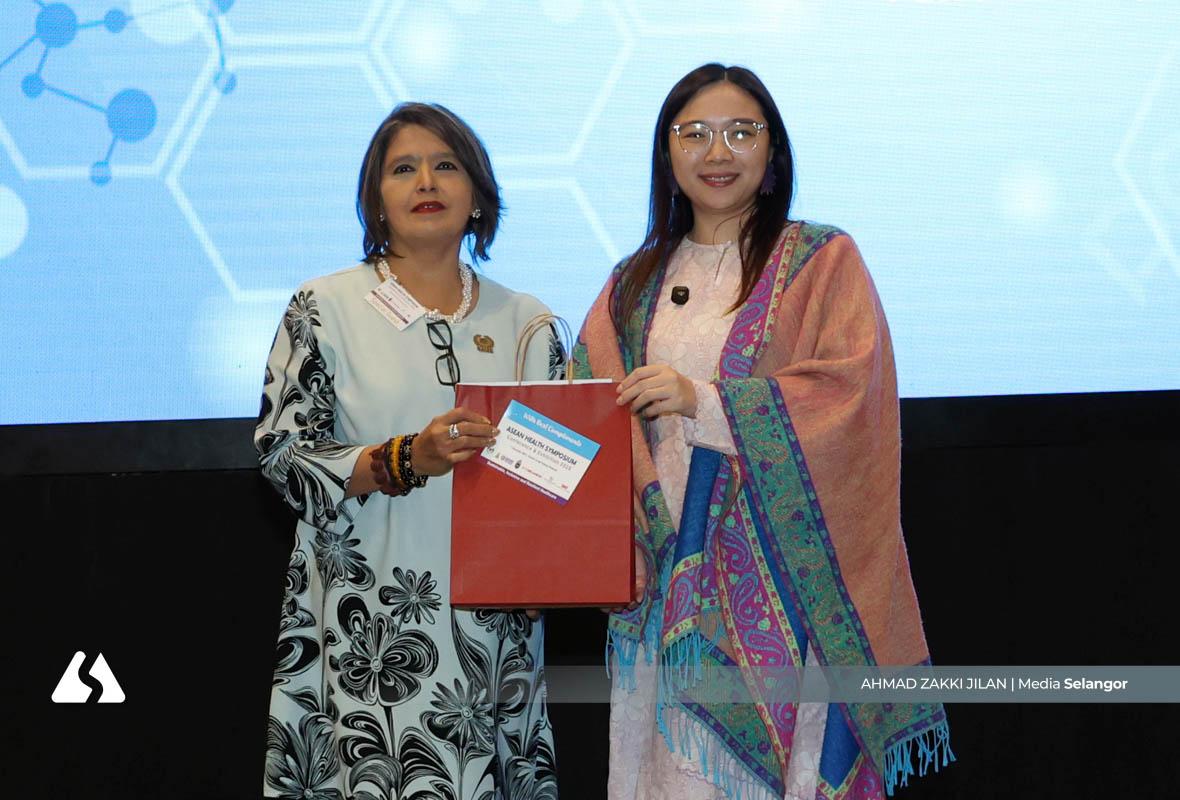 தேர்ந்தெடுக்கப்பட்ட பள்ளிகளில் இளைஞர்களுக்கான மனநல முன்முயற்சியை மாநில அரசு அறிமுகப்படுத்துகிறது